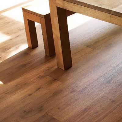 Nhà sản xuất Trung Quốc Scratch And Waterproof SPC Hard Lock Floor